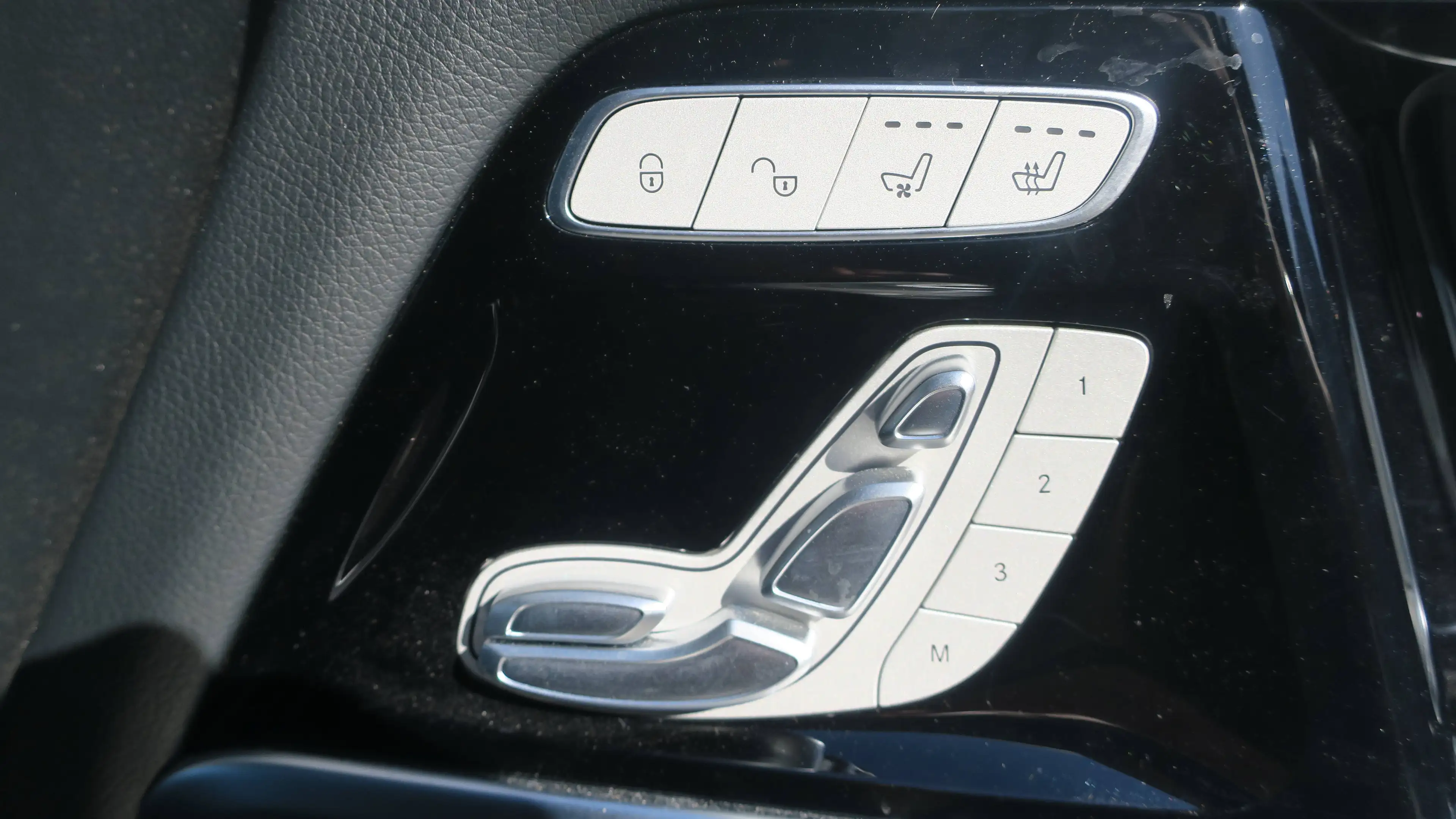 Mercedes-Benz G 63 AMG G 63 AMG (EU6AP) "LICHTE VRACHT" Netto 165000euro — photo 13