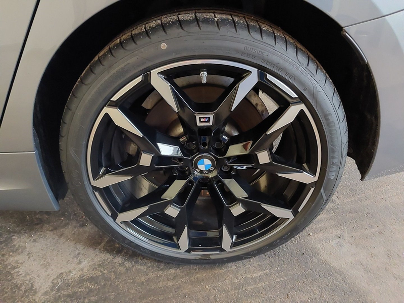 BMW 330 e xDrive M Sport //HeadUp Stop&Go Schiebedach 19"L — photo 12