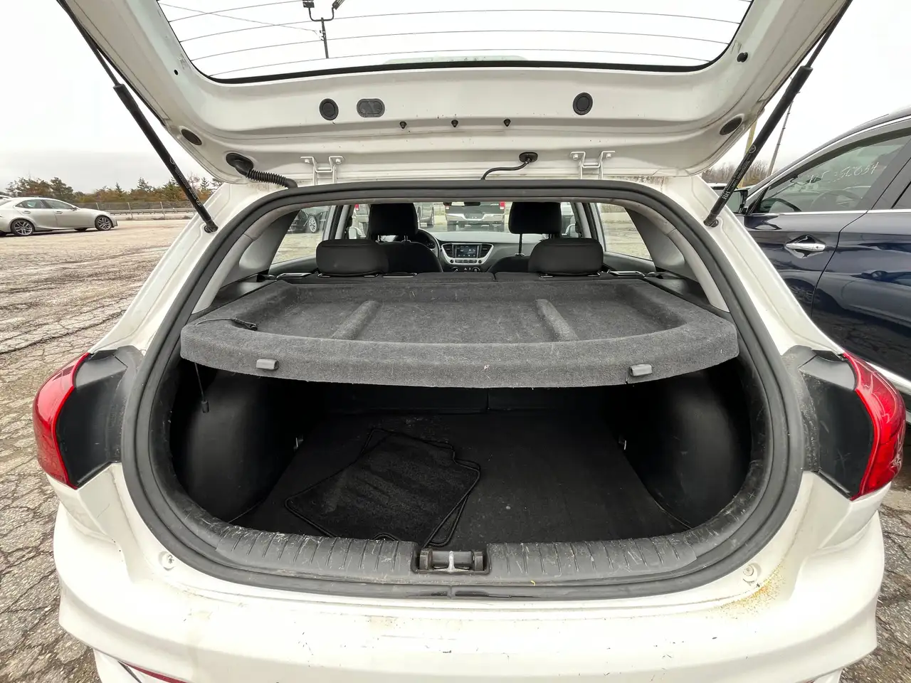 Hyundai ACCENT снимка Hyundai ACCENT