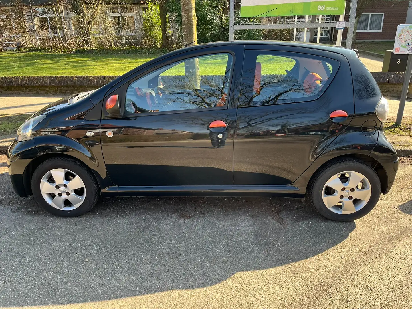 Toyota Aygo Orange Spice Noir - 1