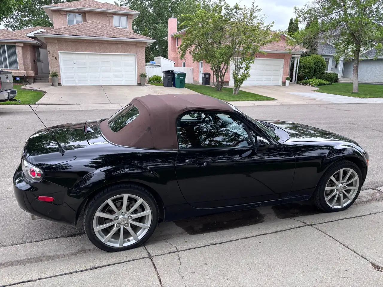 Mazda MX-5 Miata photo Mazda MX-5 Miata