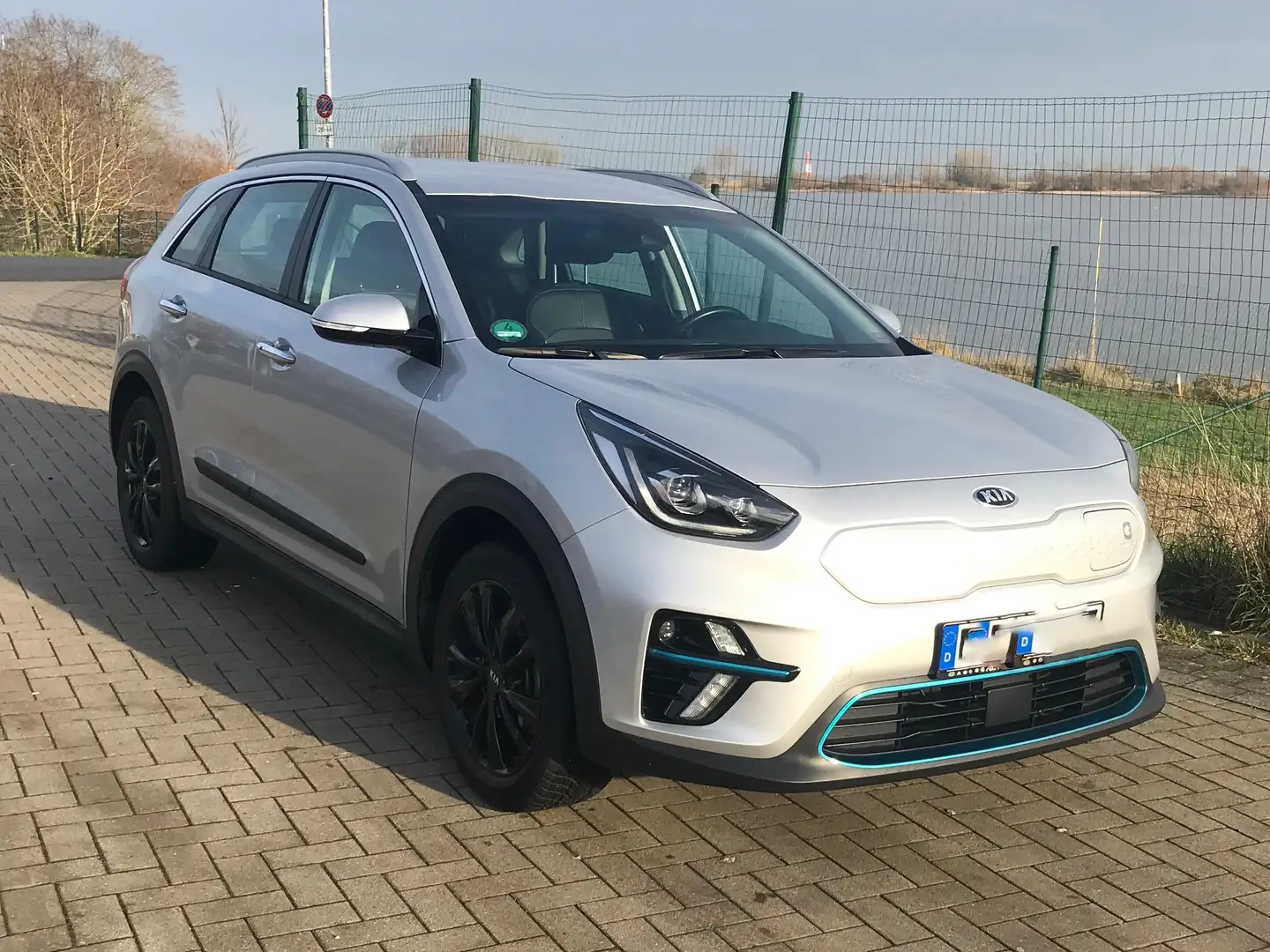 Kia e-Niro e-Niro Vision Plateado - 1