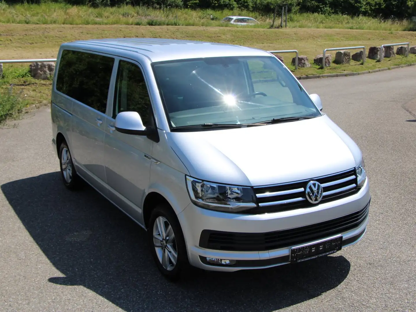 Volkswagen T6 Multivan TDI Comfortline DSG 150 PS AHK Grau - 2