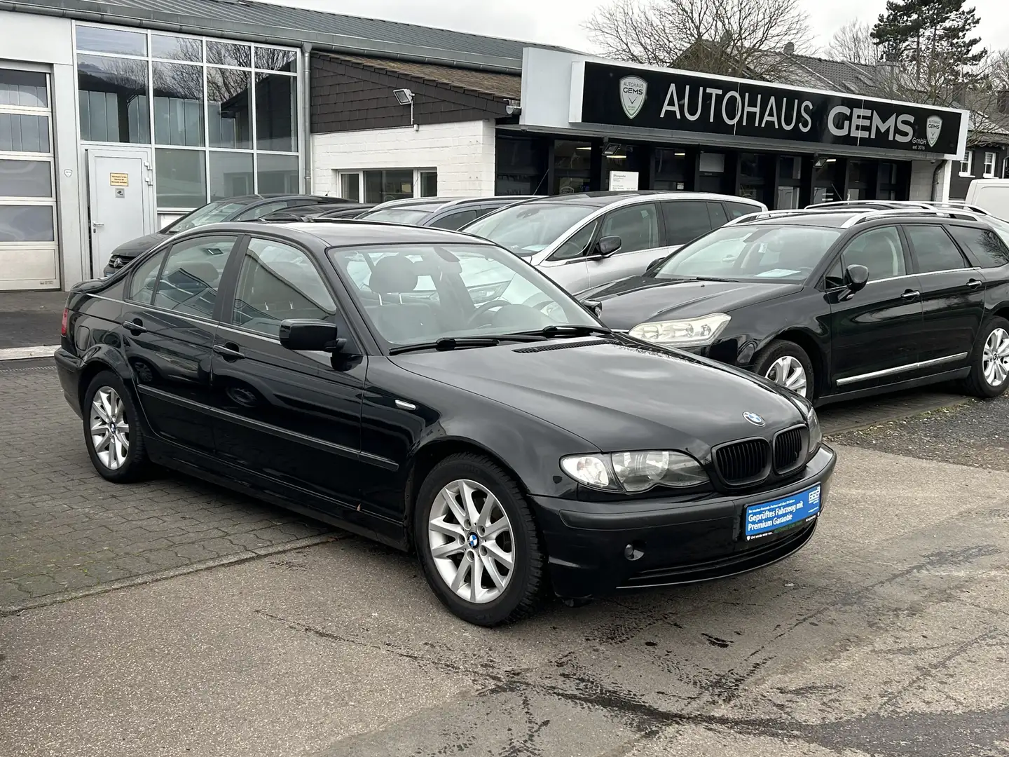 BMW 318 i Edition Lifestyle SHZ Leder Zwart - 1