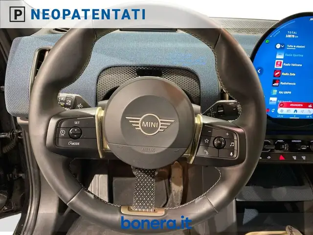 Mini Countryman view 15