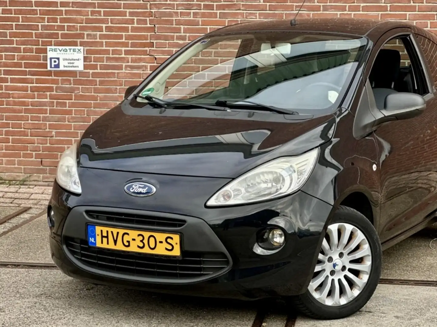 Ford Ka/Ka+ 1.2 Titanium |Airco |Nieuwe APK |Stoelverw |NAP Zwart - 2