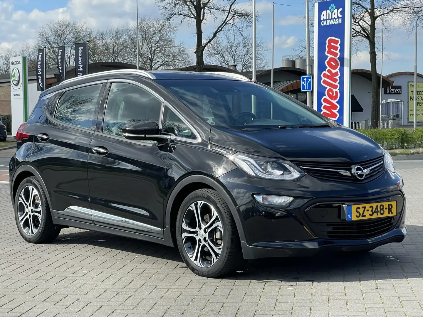 Opel Ampera-E Bns execut 60 kWh Automaat 2018 Leder 1e eigen Zwart - 2