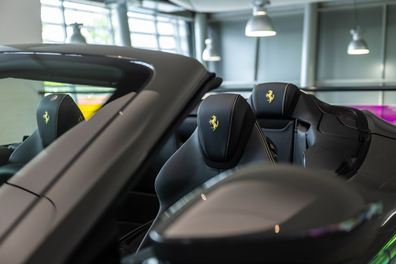 Ferrari Roma Spider 3.9 V8 — photo 8