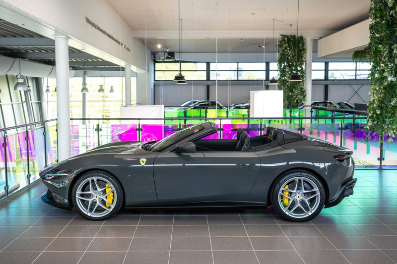 Ferrari Roma Spider 3.9 V8 — photo 3