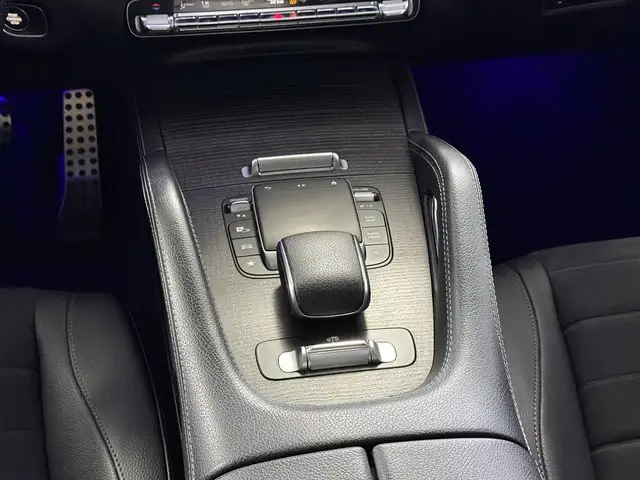 Mercedes-Benz Gle view 11