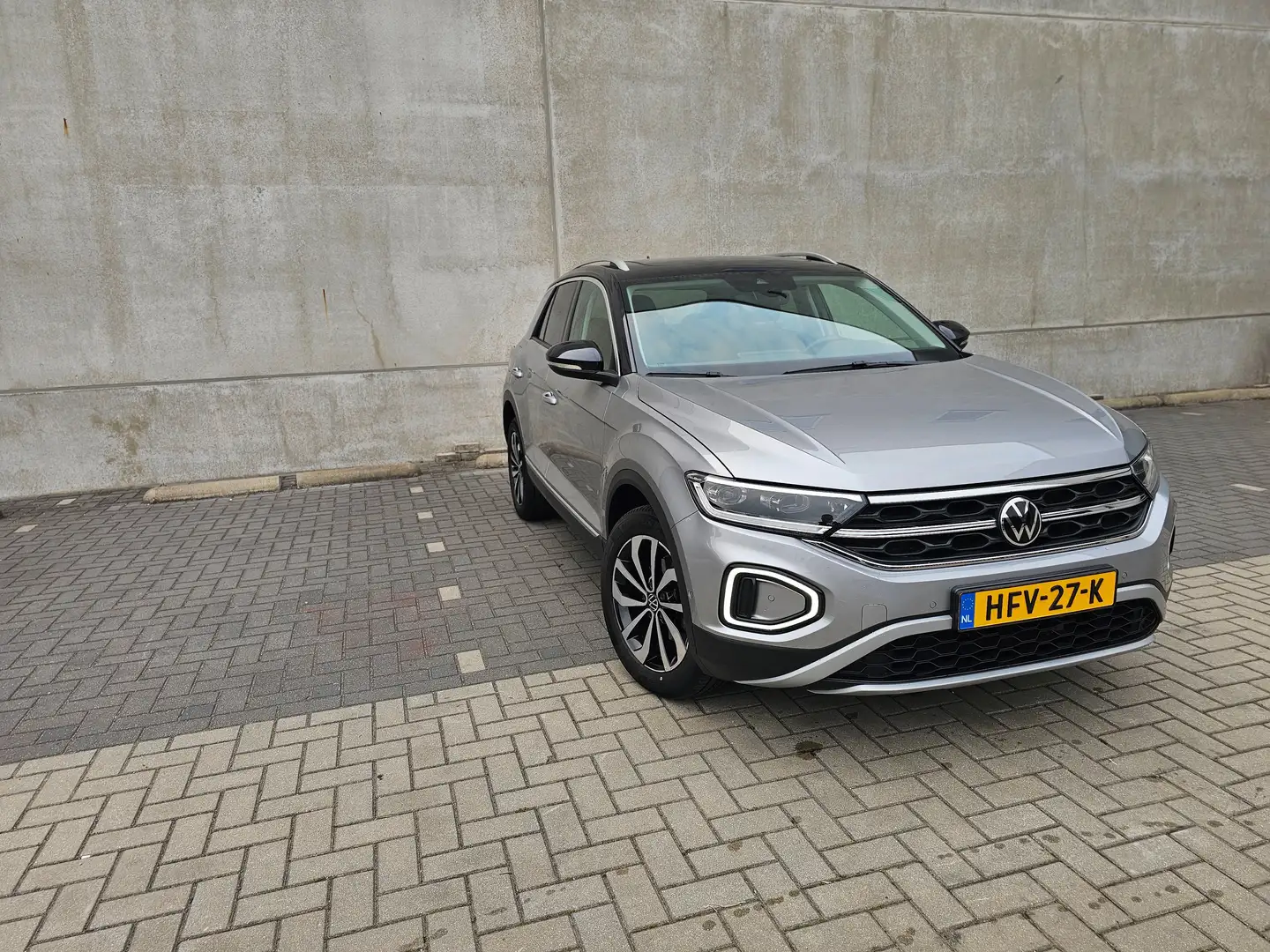 Volkswagen T-Roc T-Roc 1.5 TSI DSG Style / Panoramadak / Virtual co Zilver - 2