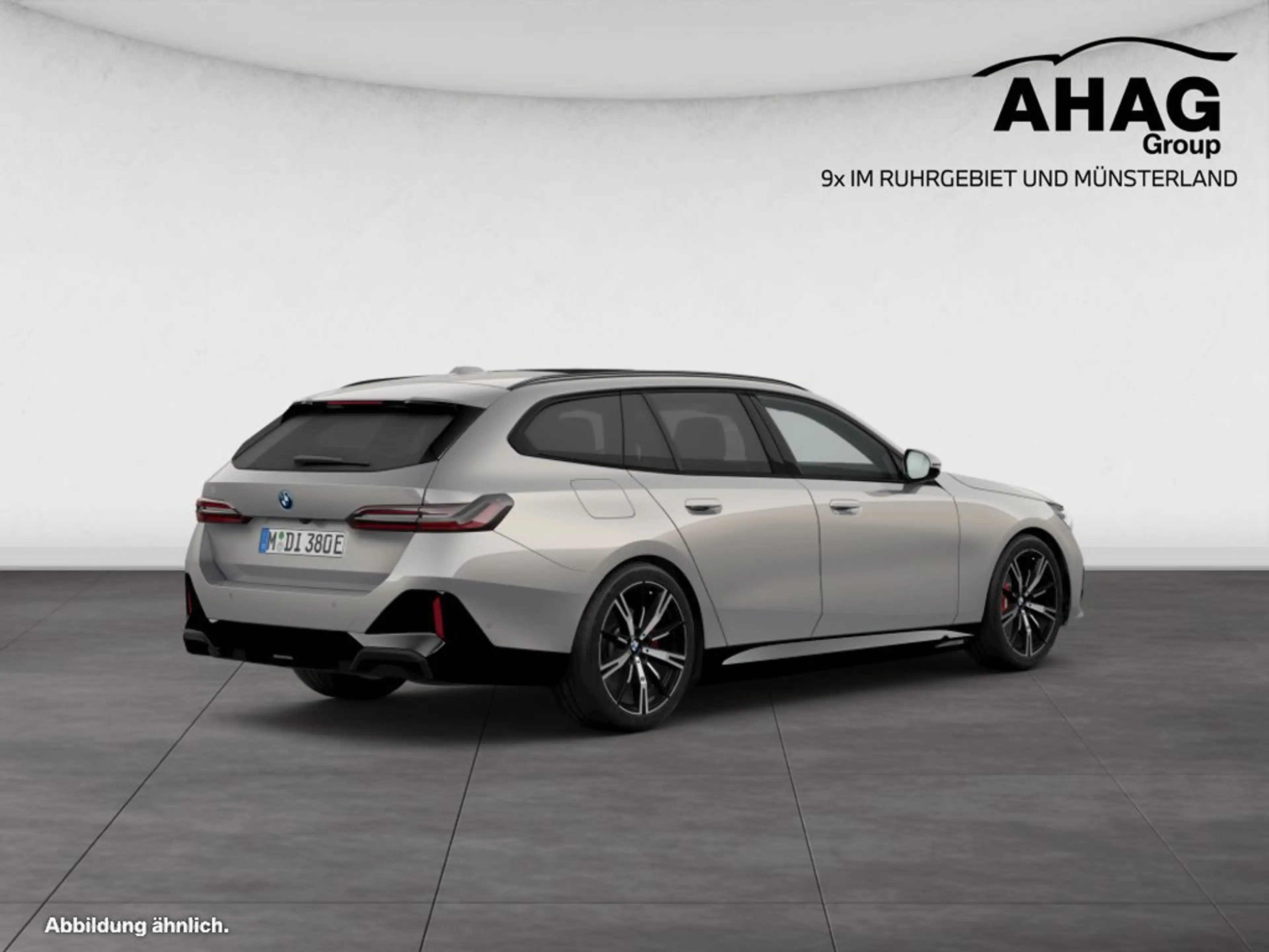 BMW i5 eDrive40 Touring M-Sportpaket Pro | Parking Assist — photo 2