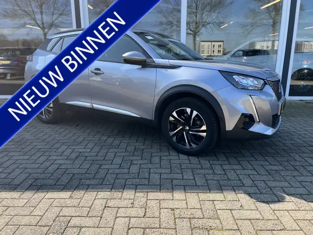 Peugeot e-2008 EV Allure 50 kWh Camera / Lmv / Led / Carplay