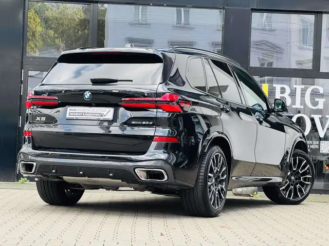 BMW X5 X5 view 2