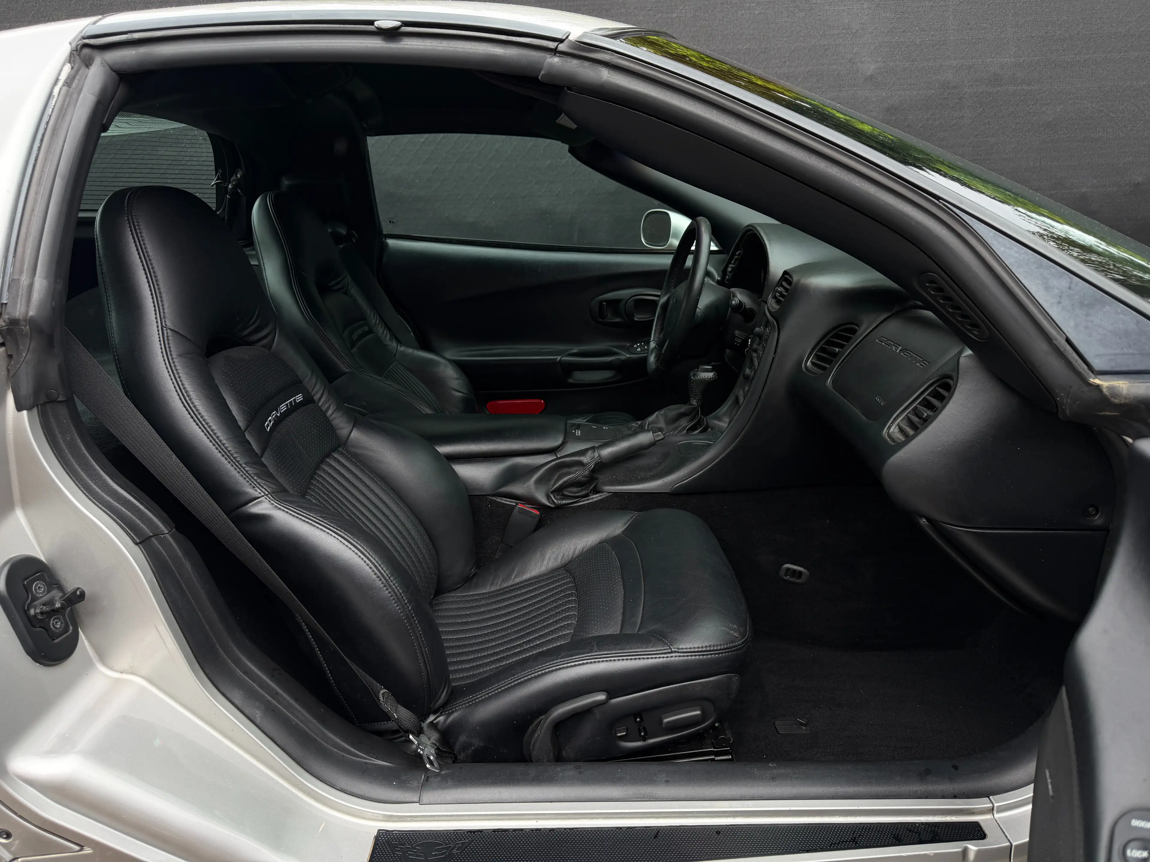 Chevrolet Corvette C5 — photo 15