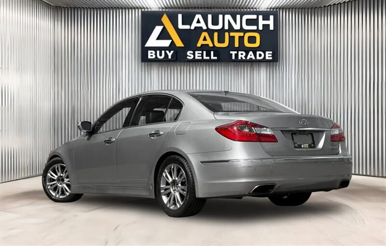 Hyundai Genesis снимка Hyundai Genesis
