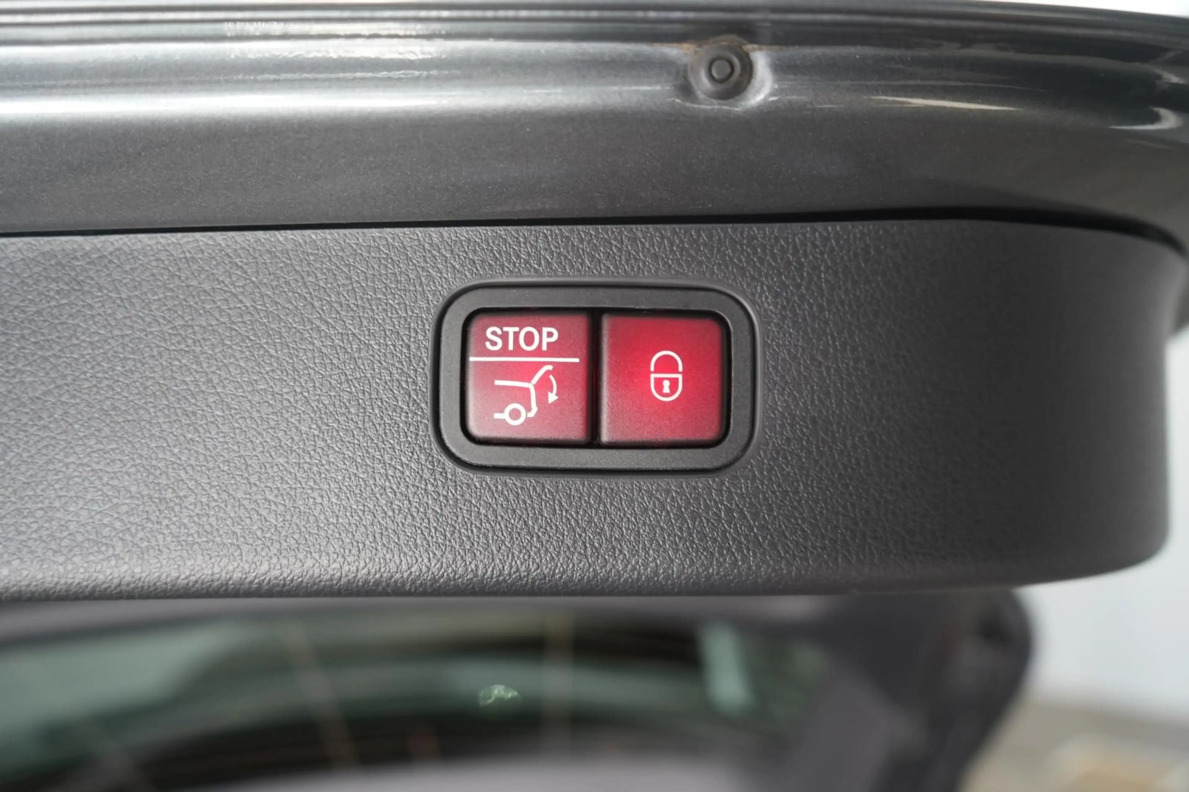 Mercedes-Benz C 300 d T 9G-Tronic AMG Leder/Distronic/Kamera/P — photo 9