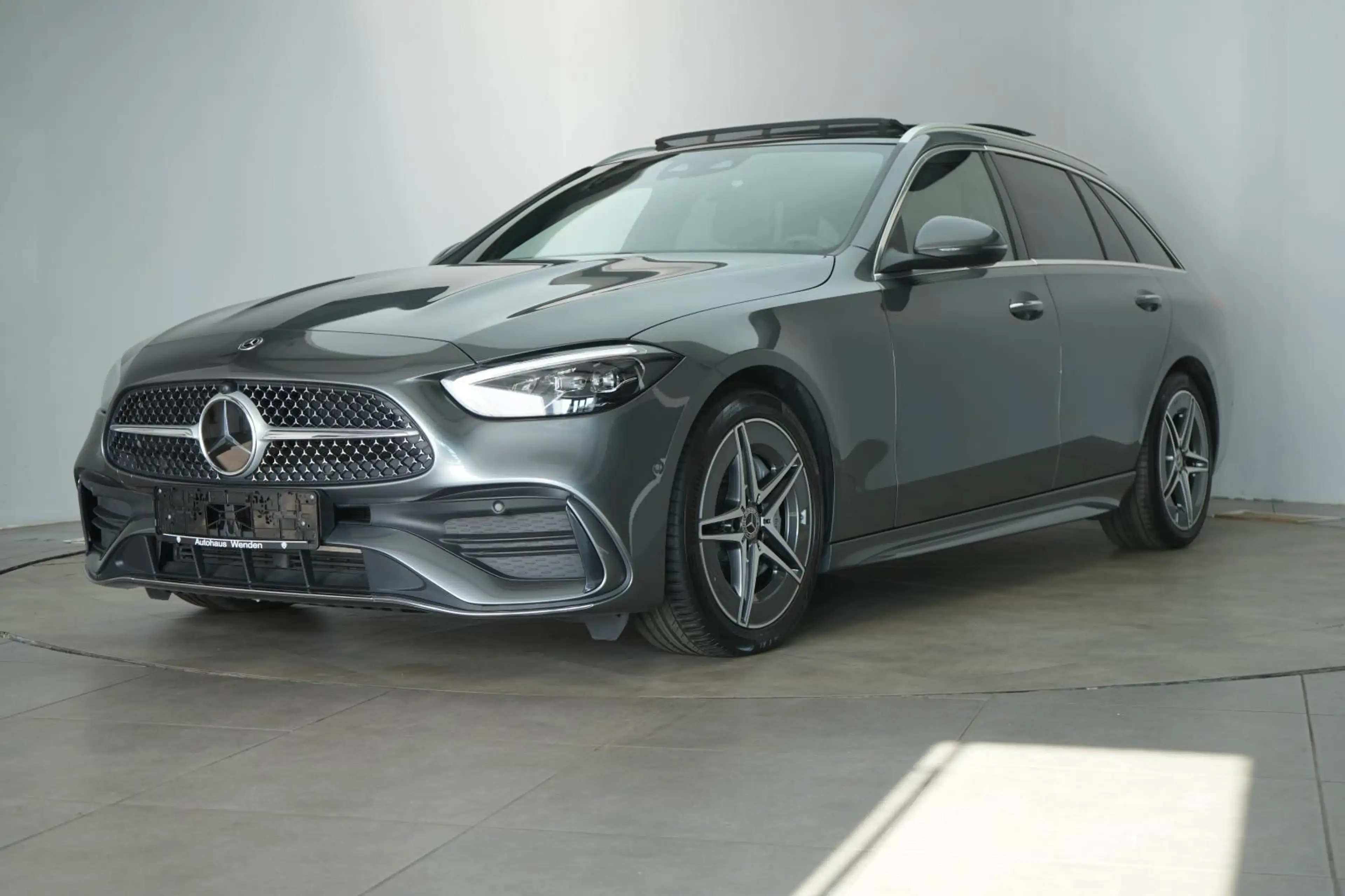 Mercedes-Benz C 300 d T 9G-Tronic AMG Leder/Distronic/Kamera/P — photo 3