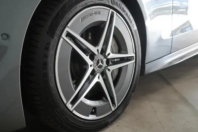 Mercedes-Benz C-Class view 12