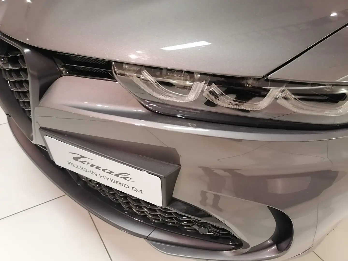 Alfa Romeo Tonale Tonale 1.3 phev Speciale Q4 280cv at6 Grigio - 2