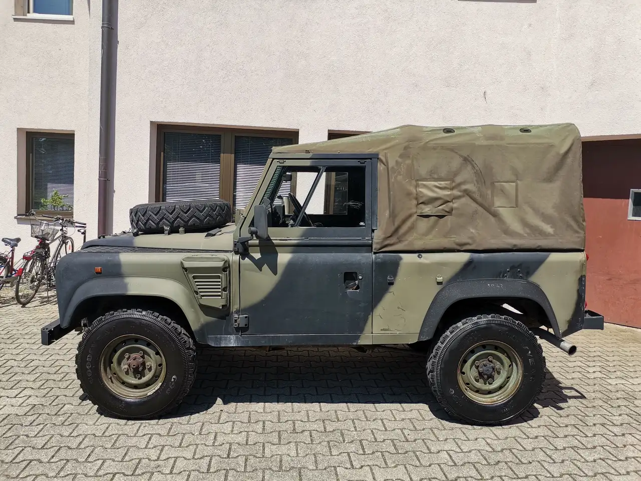 Land Rover Defender 90 Tdi Rechtslenker, foto 2