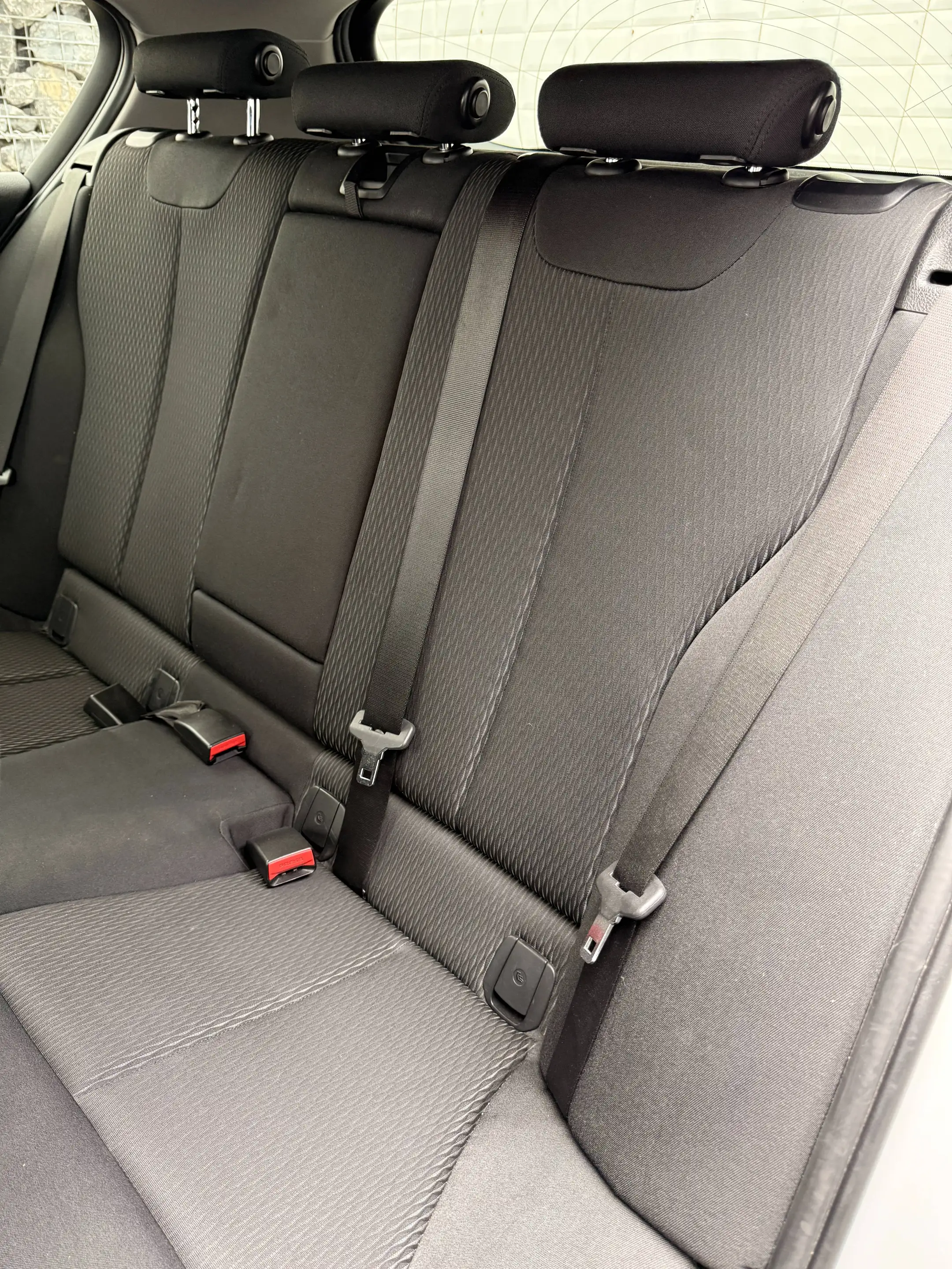BMW 118 118 i Advantage| Finanzierung ab 249€| Schiebedach| TÜV & Service — photo 7