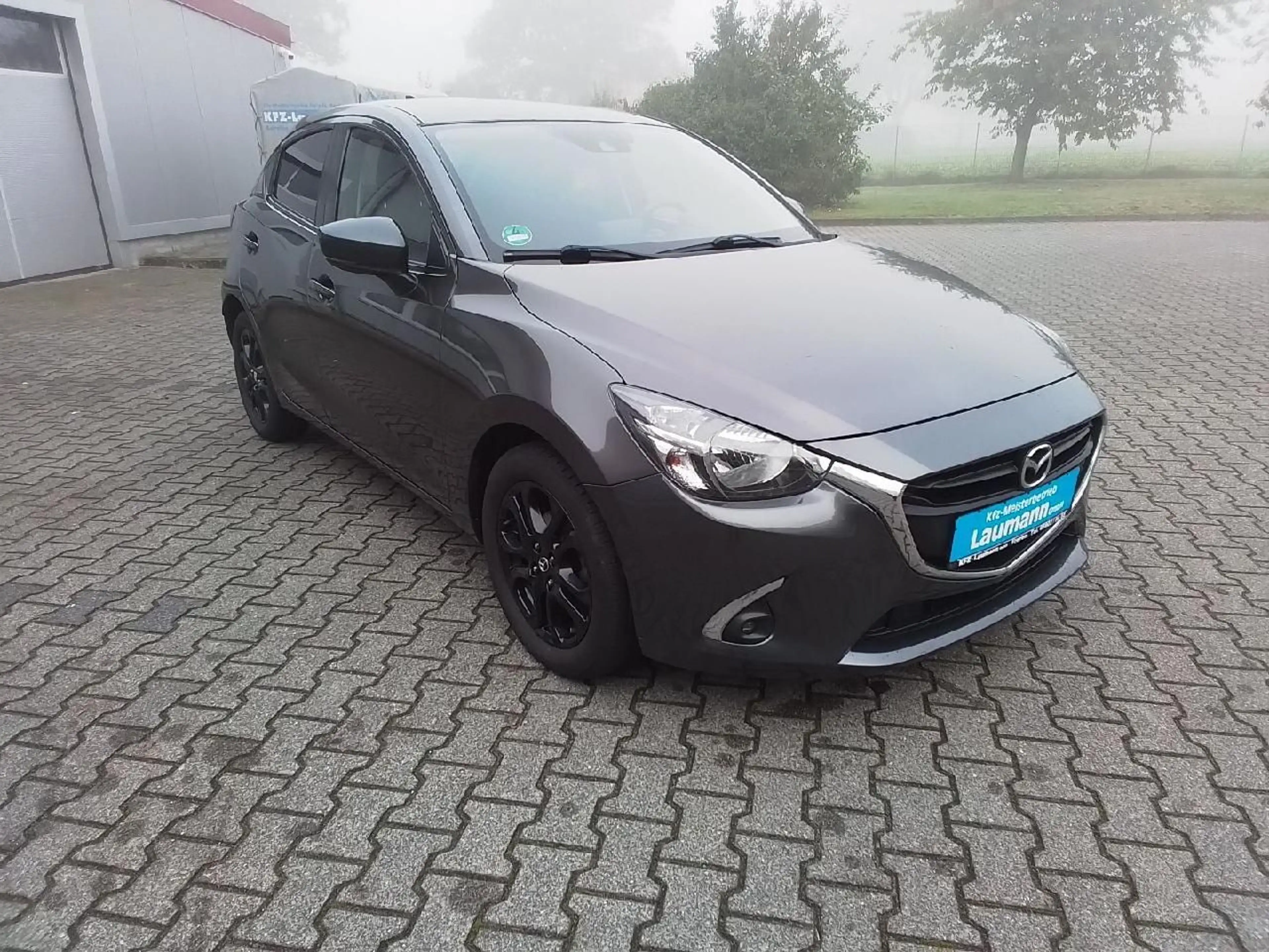 Mazda 2 Lim. Kizoku — photo 2