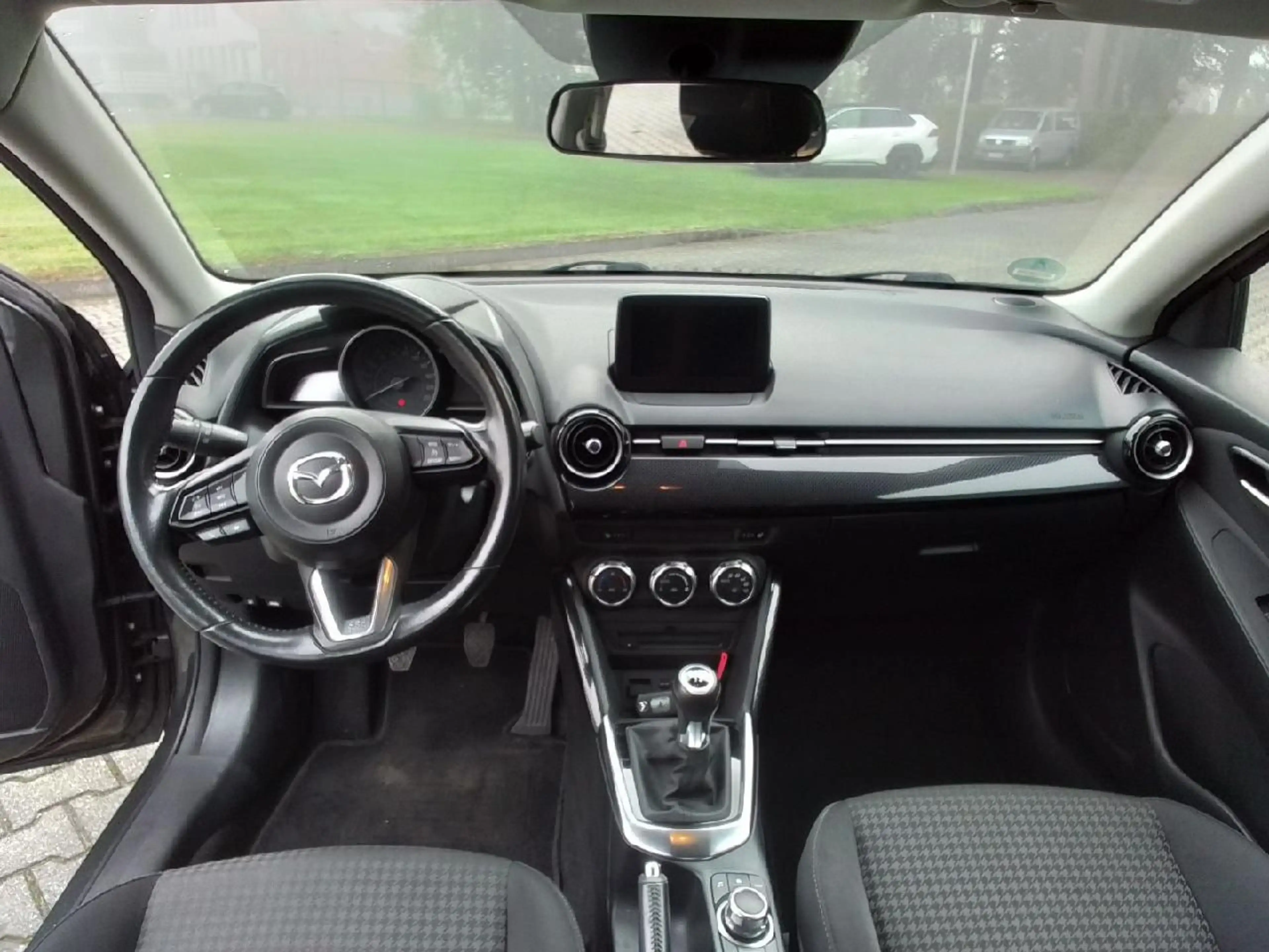 Mazda 2 Lim. Kizoku — photo 8