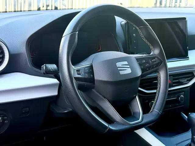 Seat Arona view 13