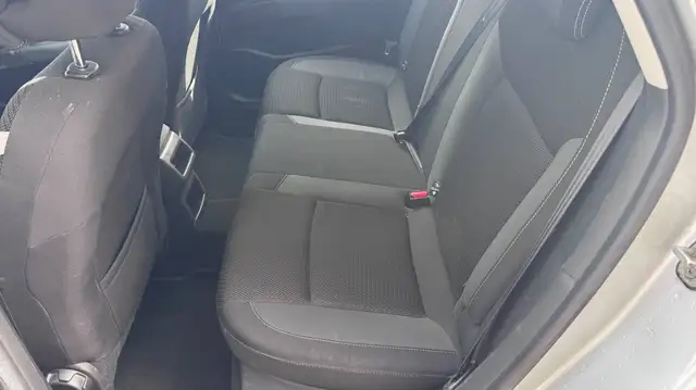Citroen C4 view 15
