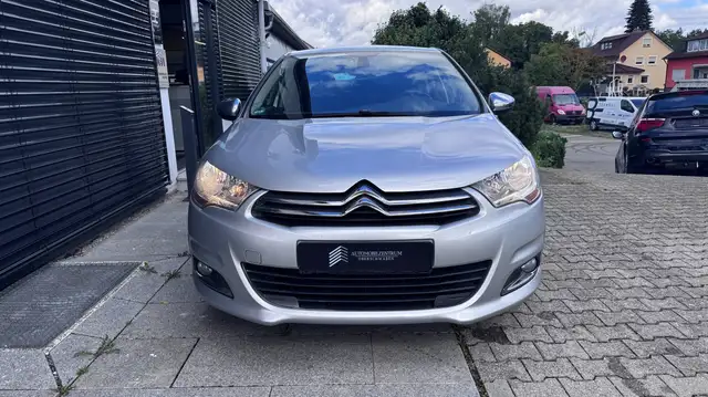 Citroen C4 view 10