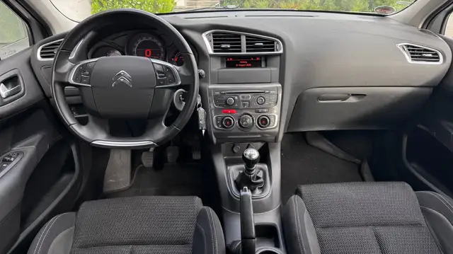 Citroen C4 view 13