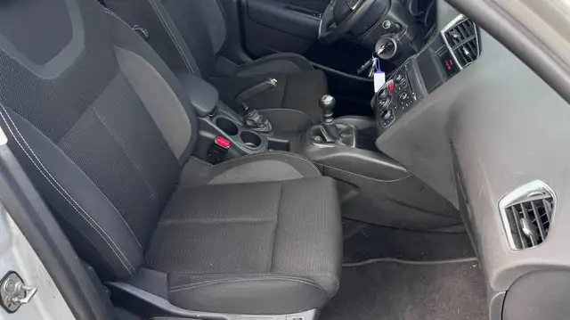Citroen C4 view 16