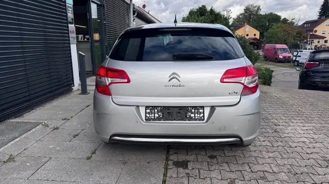 Citroen C4 view 5