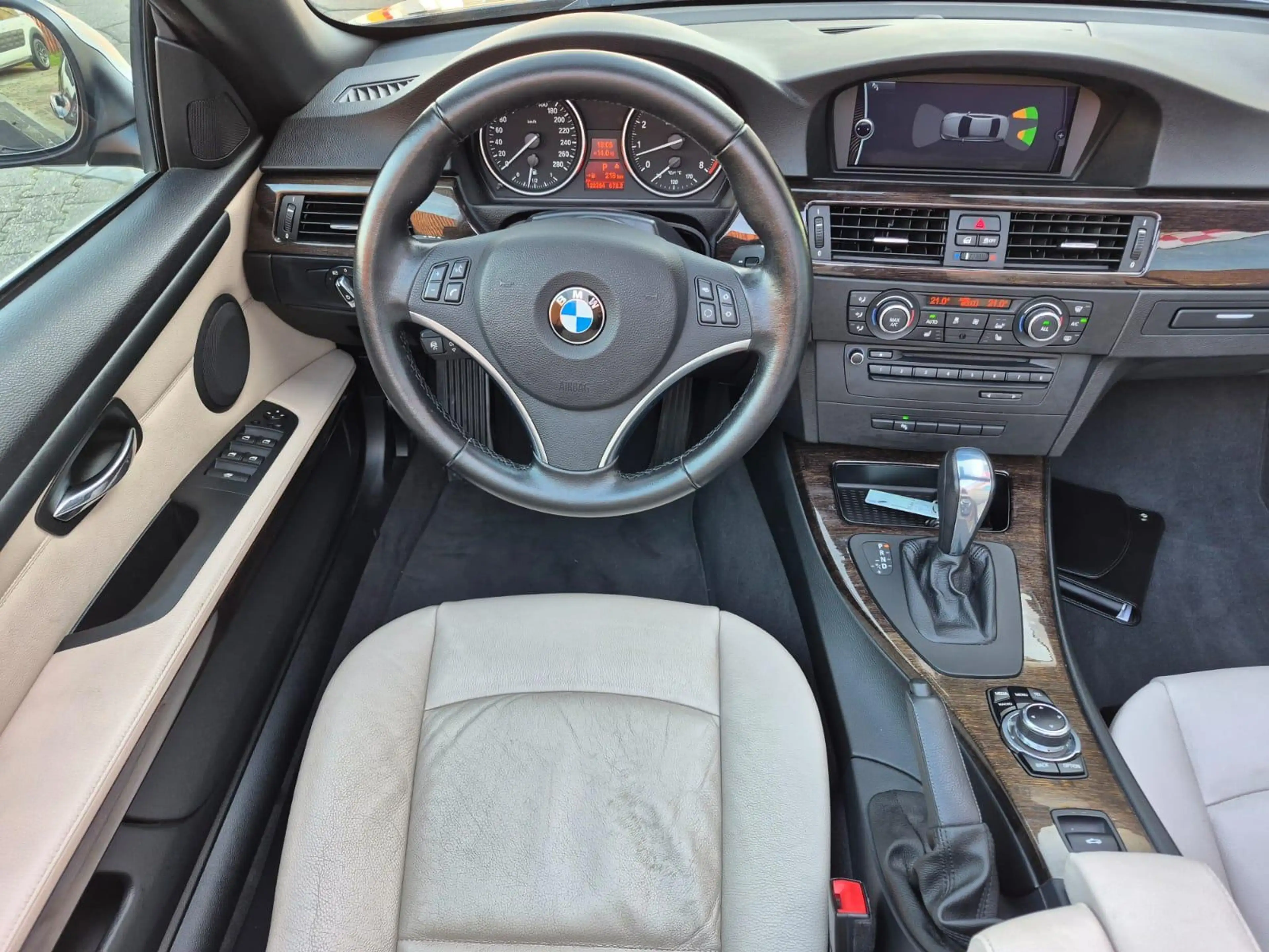 BMW 325 3-serie Cabrio 325i Exclusive — photo 21