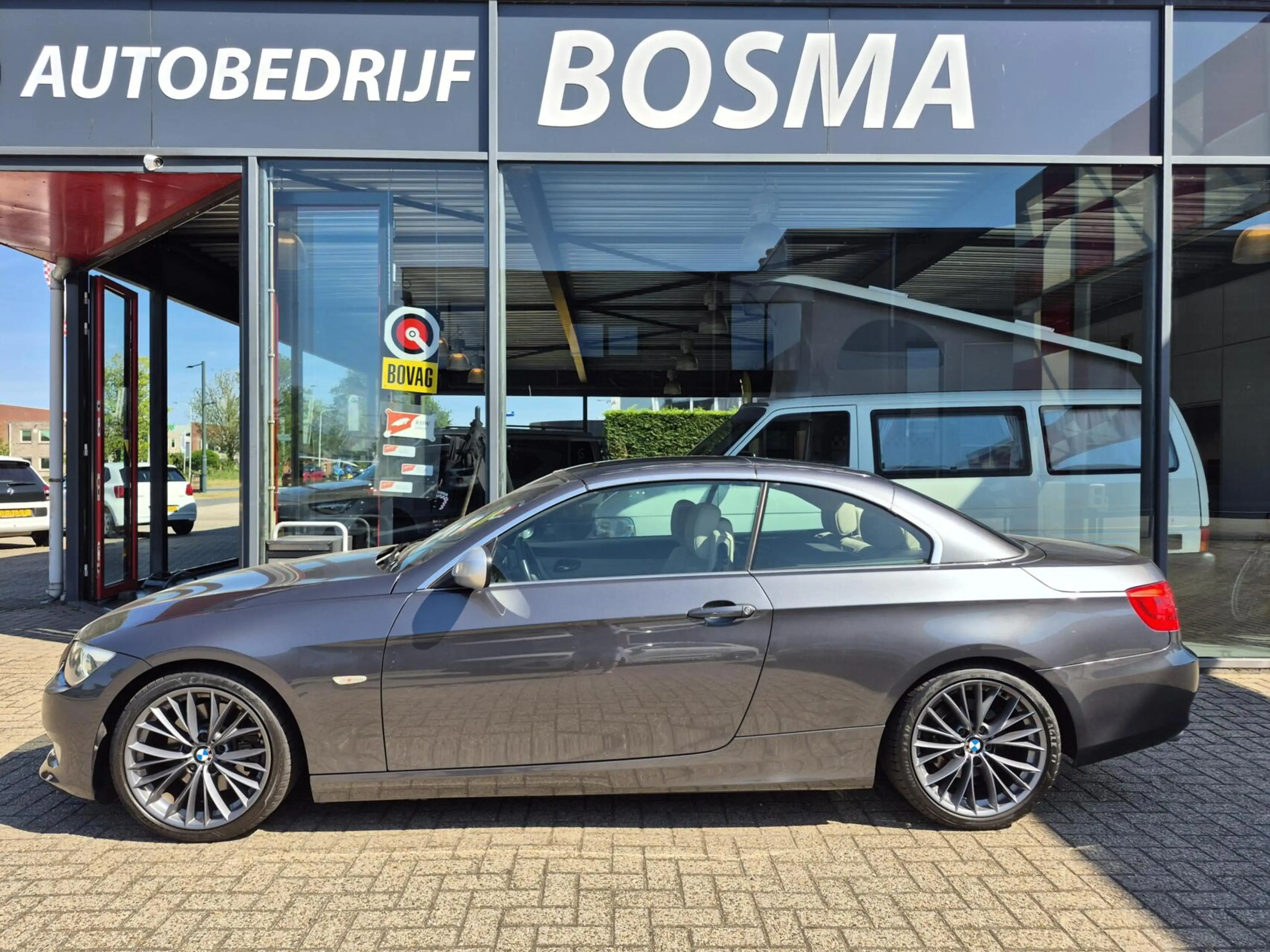 BMW 325 3-serie Cabrio 325i Exclusive — photo 8