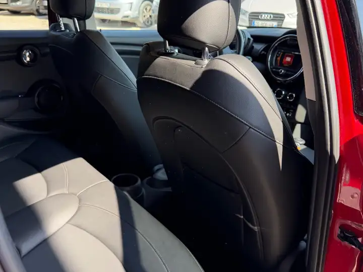 Mini Cooper Hatch 5 Portes Cooper 136 ch Finition Chili — photo 34