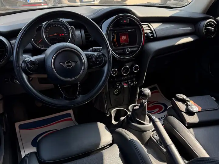 Mini Cooper Hatch 5 Portes Cooper 136 ch Finition Chili — photo 8
