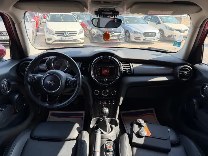 Mini Cooper Hatch 5 Portes Cooper 136 ch Finition Chili — photo 7