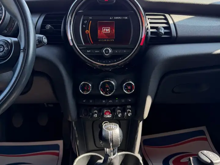 Mini Cooper Hatch 5 Portes Cooper 136 ch Finition Chili — photo 11