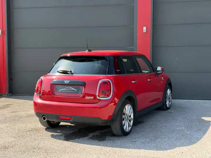 Mini Cooper Hatch 5 Portes Cooper 136 ch Finition Chili — photo 5
