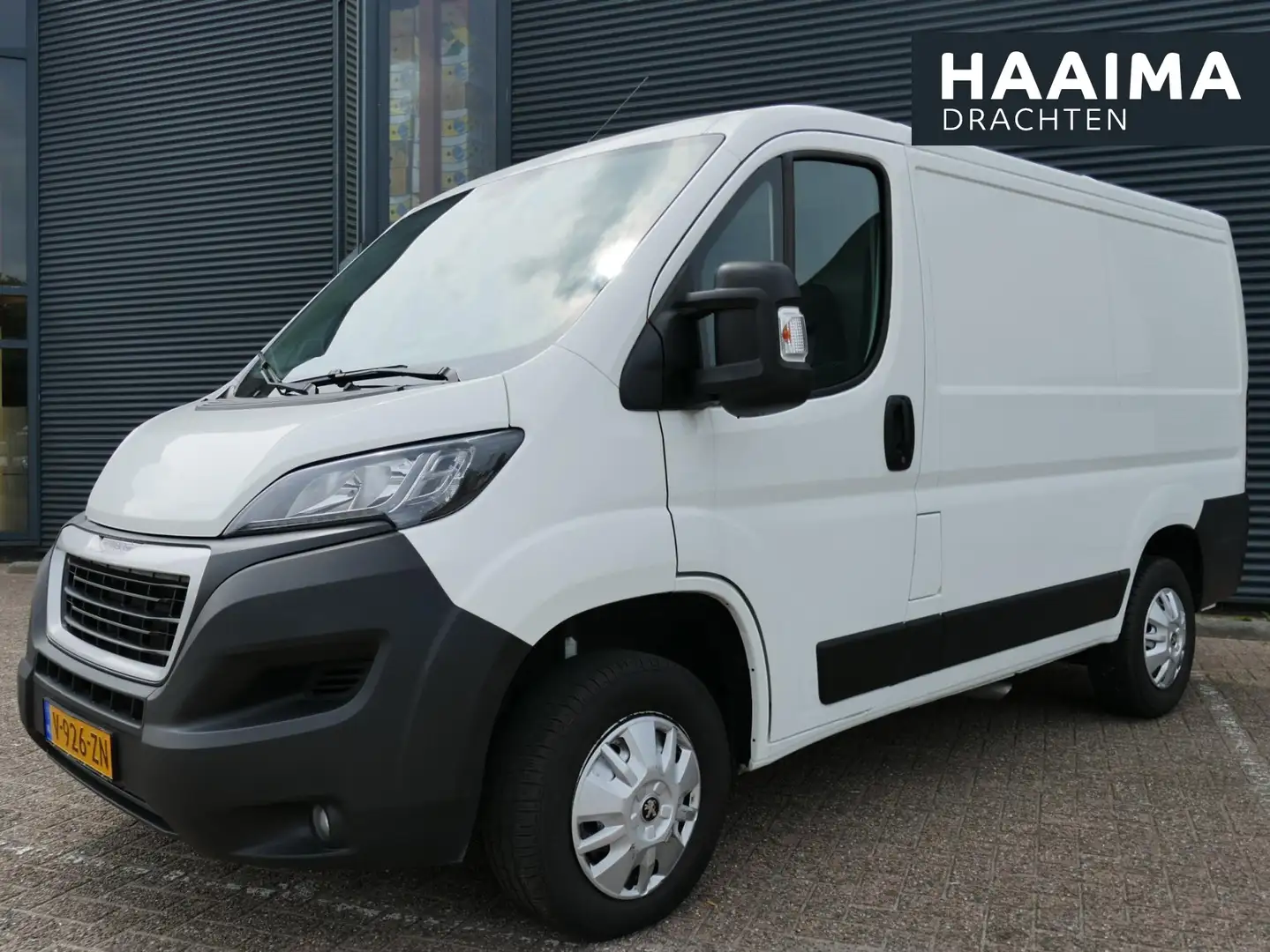 Peugeot Boxer 330 2.0 BlueHDI L1H1 Premium Pack 130pk | Navigati - 1