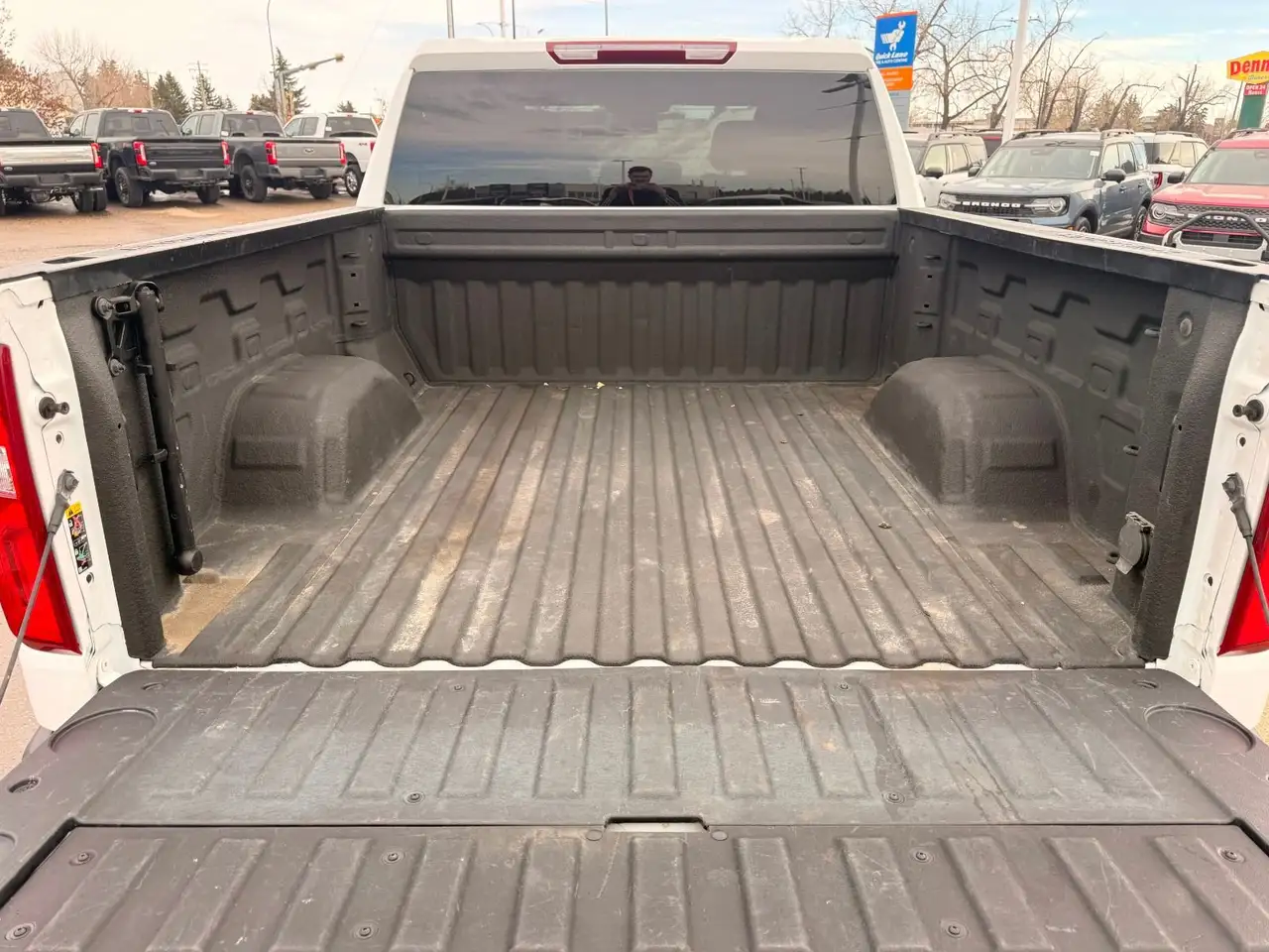 Chevrolet Silverado 1500 снимка Chevrolet Silverado 1500
