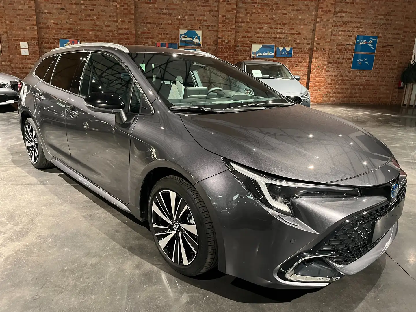 Toyota Corolla Corolla 1.8 Hybrid Touring Sports Teamplayer Gris - 1