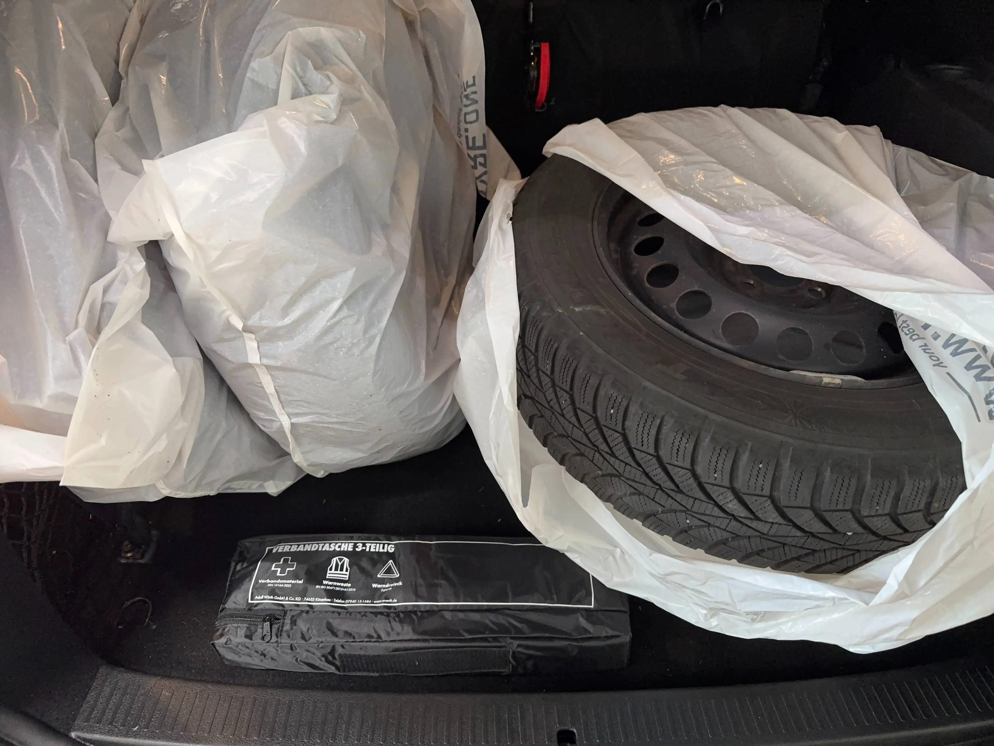 Dacia Lodgy Stepway Celebration TCe115   7-Sitzer  WR  Navi — photo 13