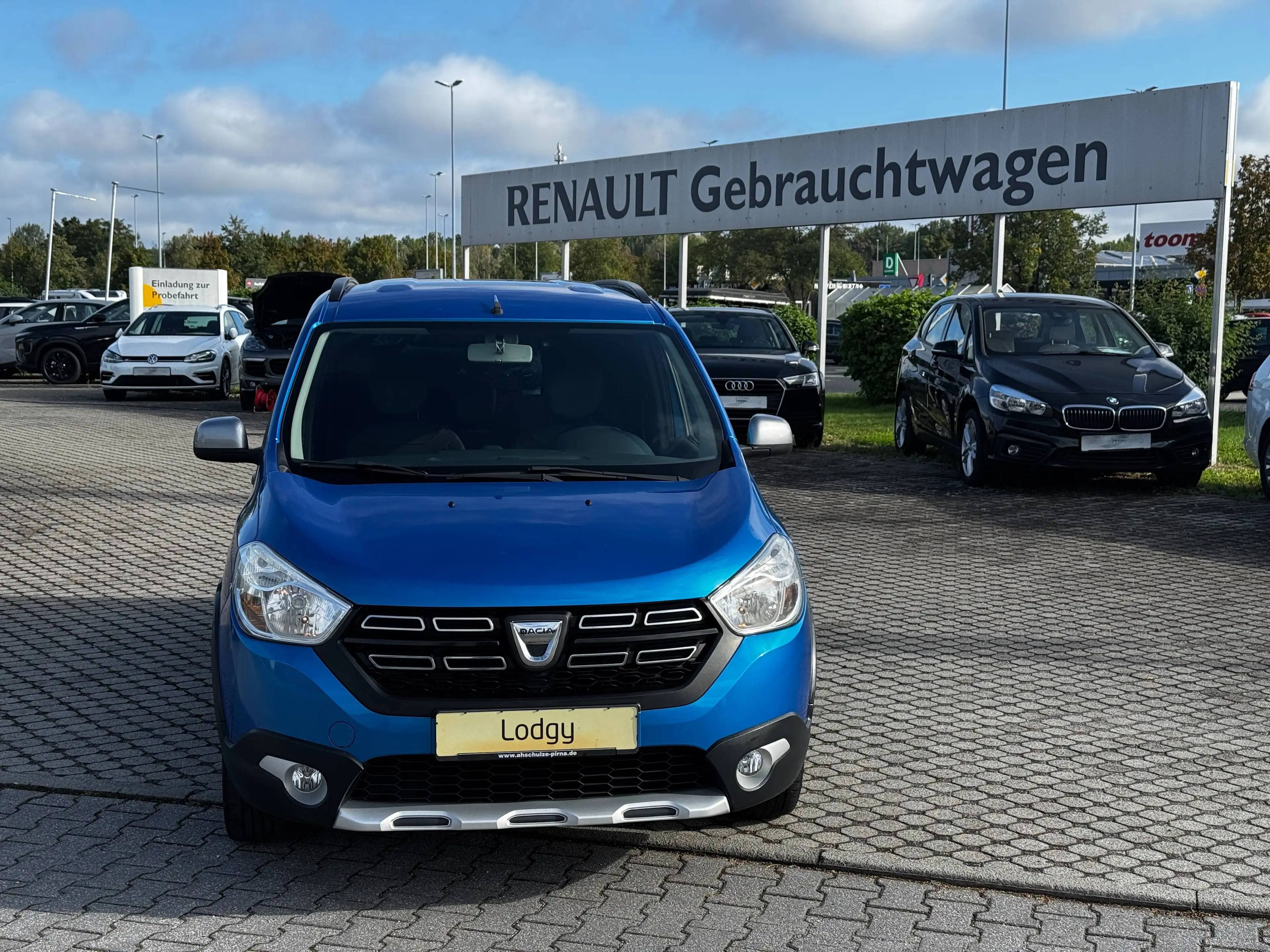 Dacia Lodgy Stepway Celebration TCe115   7-Sitzer  WR  Navi — photo 3