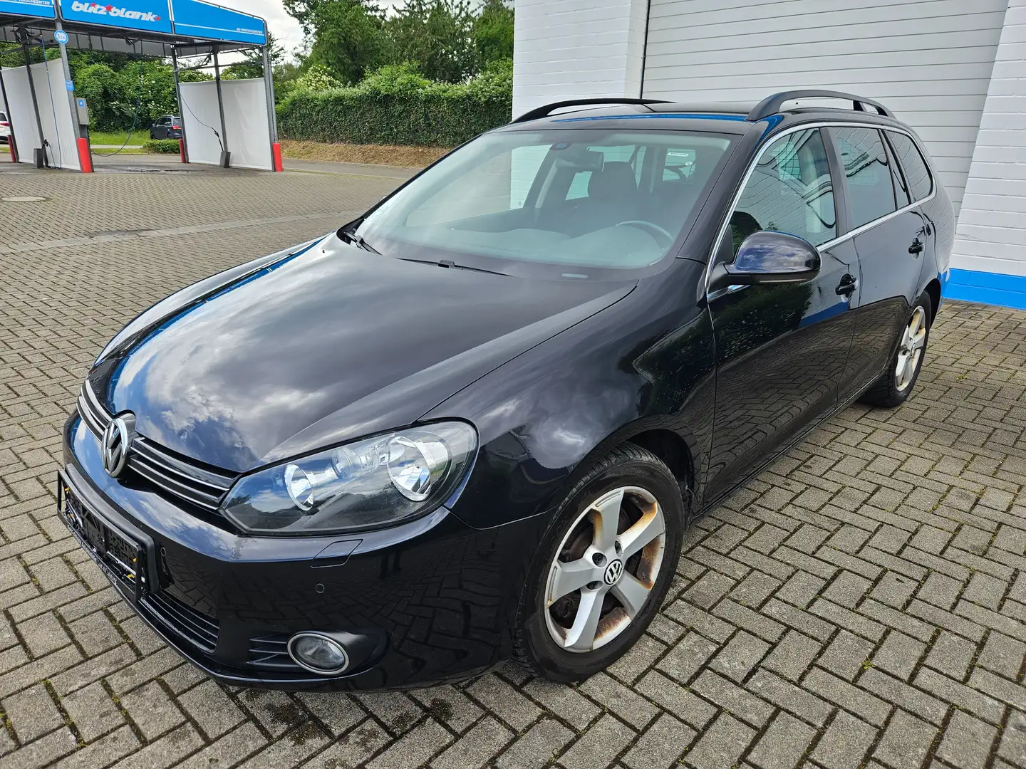 Volkswagen Golf Variant 6 Comfortline 2,0 TDI ,Zahnriemen bei 188665 Neu Noir - 1