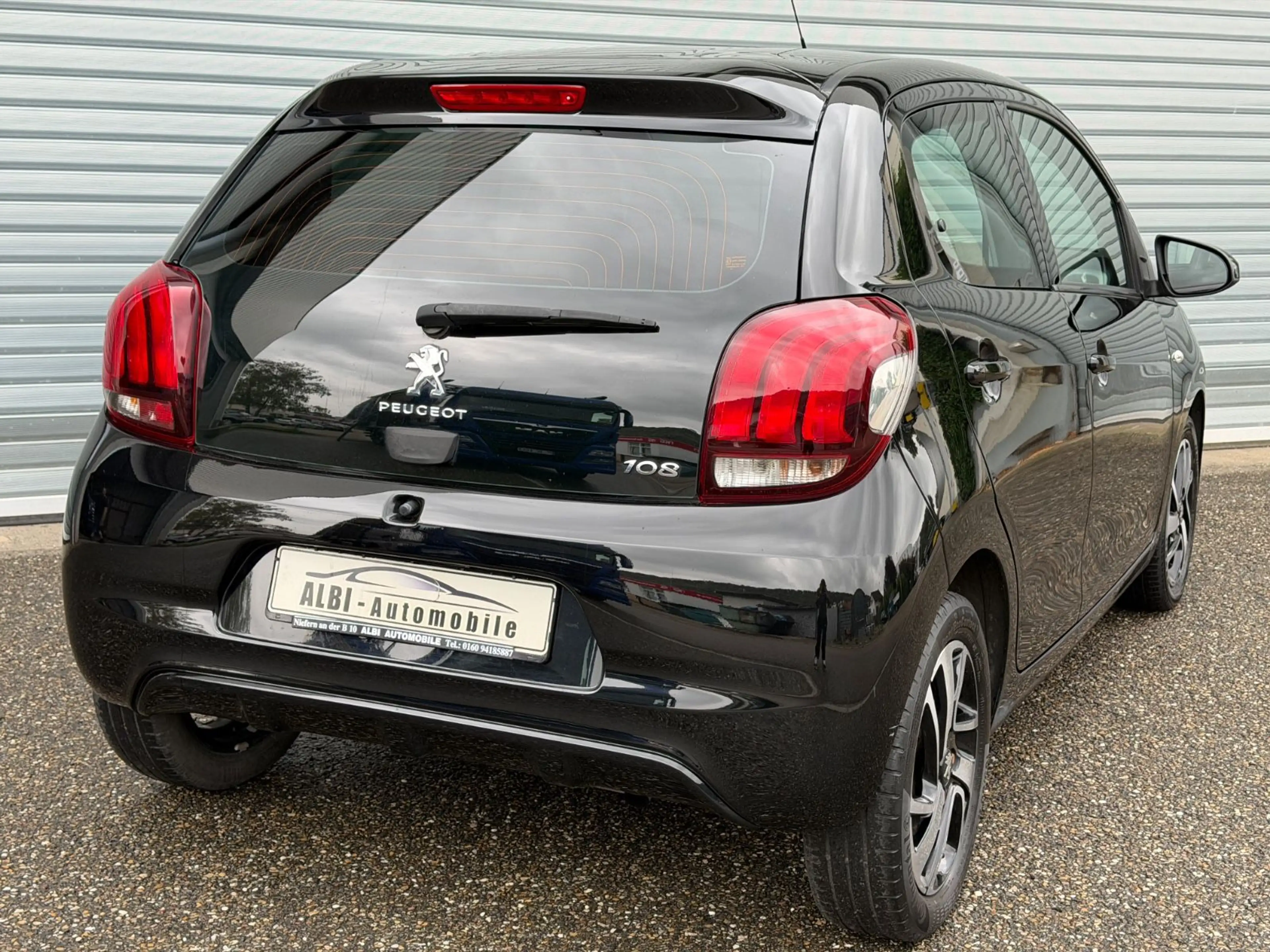 Peugeot 108 Active — photo 4