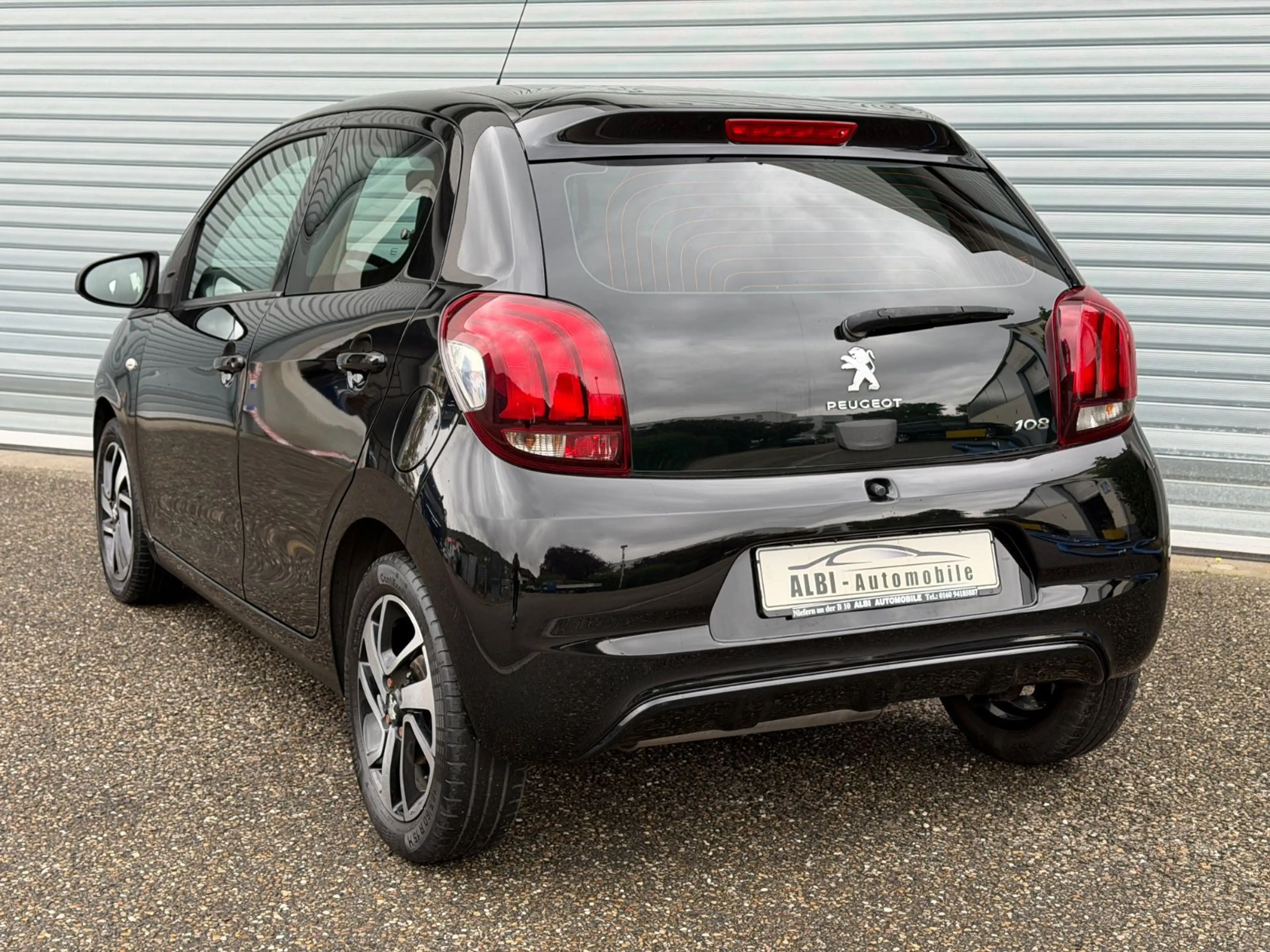 Peugeot 108 Active — photo 2