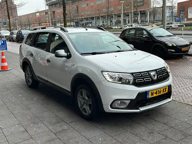 Dacia Logan view 4